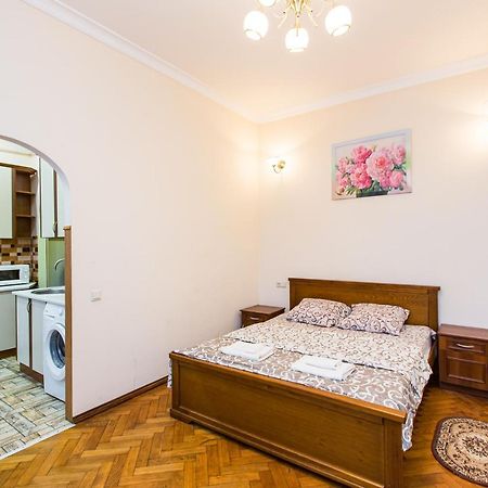 Квартира В Центрі Вулиця Балабана 29 Біля Краківського Ринку Lviv Exterior photo